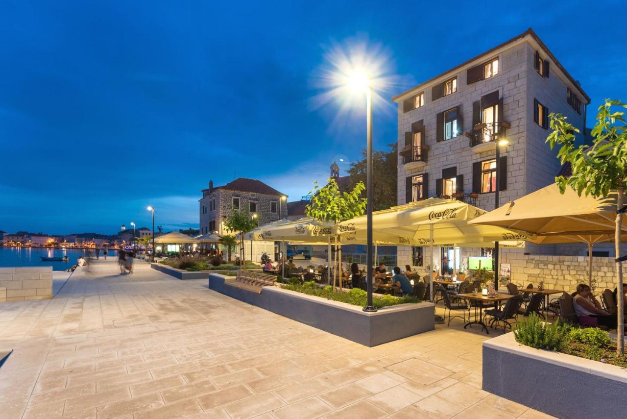 Luxury Apartments Perko Каштела Екстер'єр фото