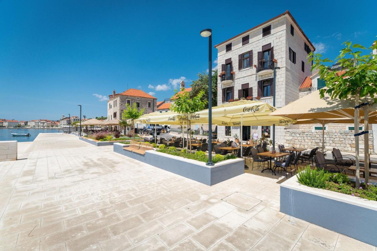 Luxury Apartments Perko Каштела Екстер'єр фото
