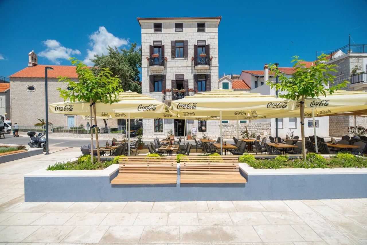 Luxury Apartments Perko Каштела Екстер'єр фото