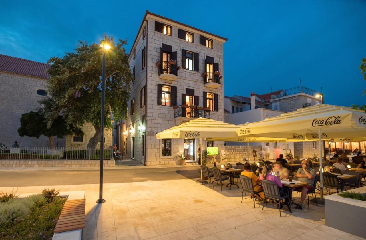 Luxury Apartments Perko Каштела Екстер'єр фото