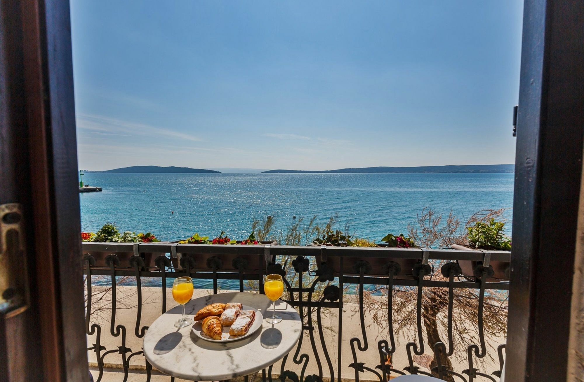 Luxury Apartments Perko Каштела Екстер'єр фото